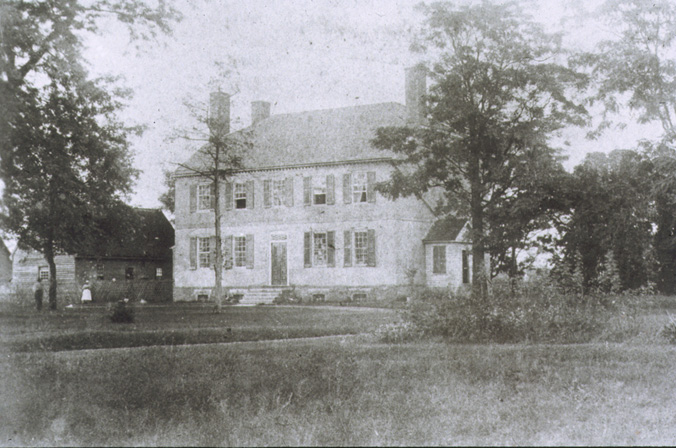 Kenmore sometime before the end of 1862.  The wooden structure to the mansion's left is the kitchen, which would be destoryed during the Battle of Fredericksburg.