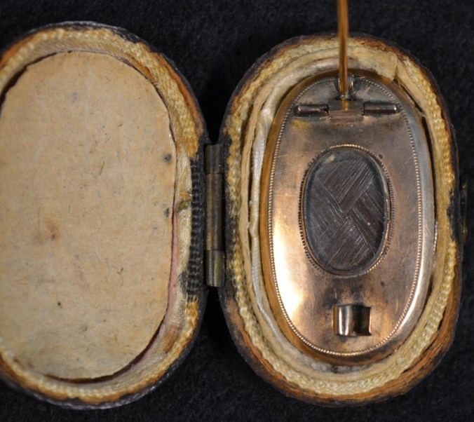 GW Brooch 3