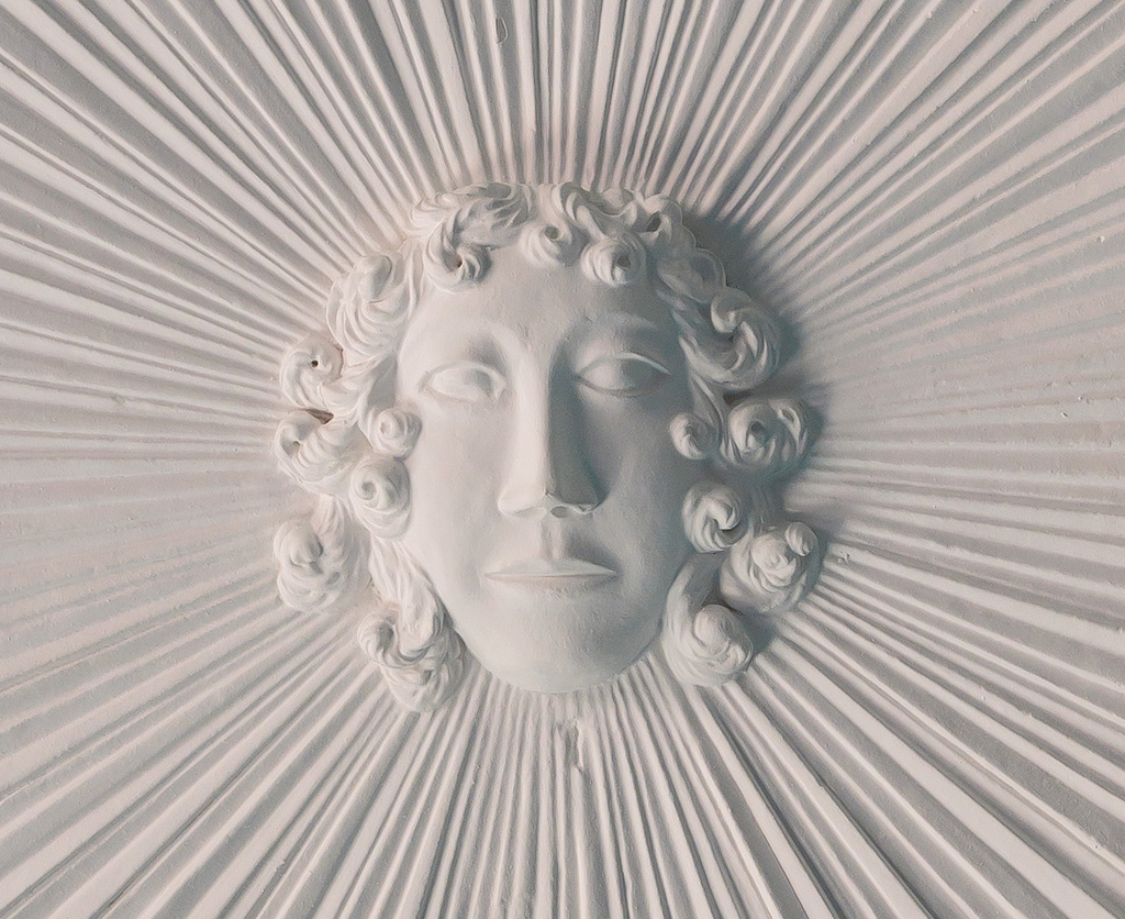 apollo-on-chamber-ceiling